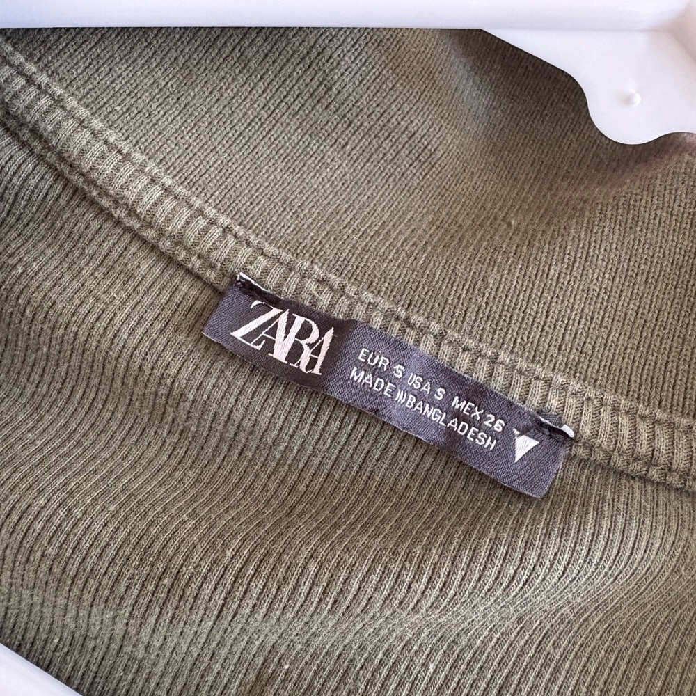 Zara Ribbed Army Green Long Sleeve Polo Crop Top Size Small - Picture 5 of 5